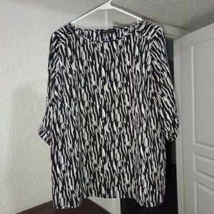 BCBGMAXAZRIA Blouse - Black, grey, white pattern - 3/4 sleeve - Size XL
